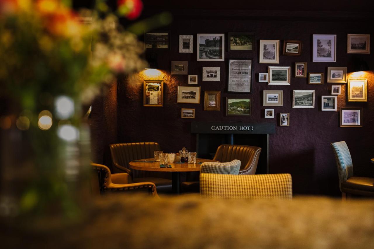 The Tal-Y-Cafn Hotel Конуи Екстериор снимка